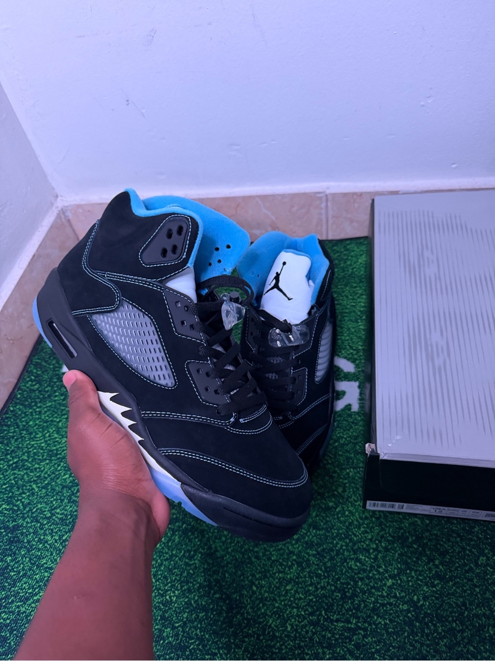 Jordan 5 Men’s Black Unc